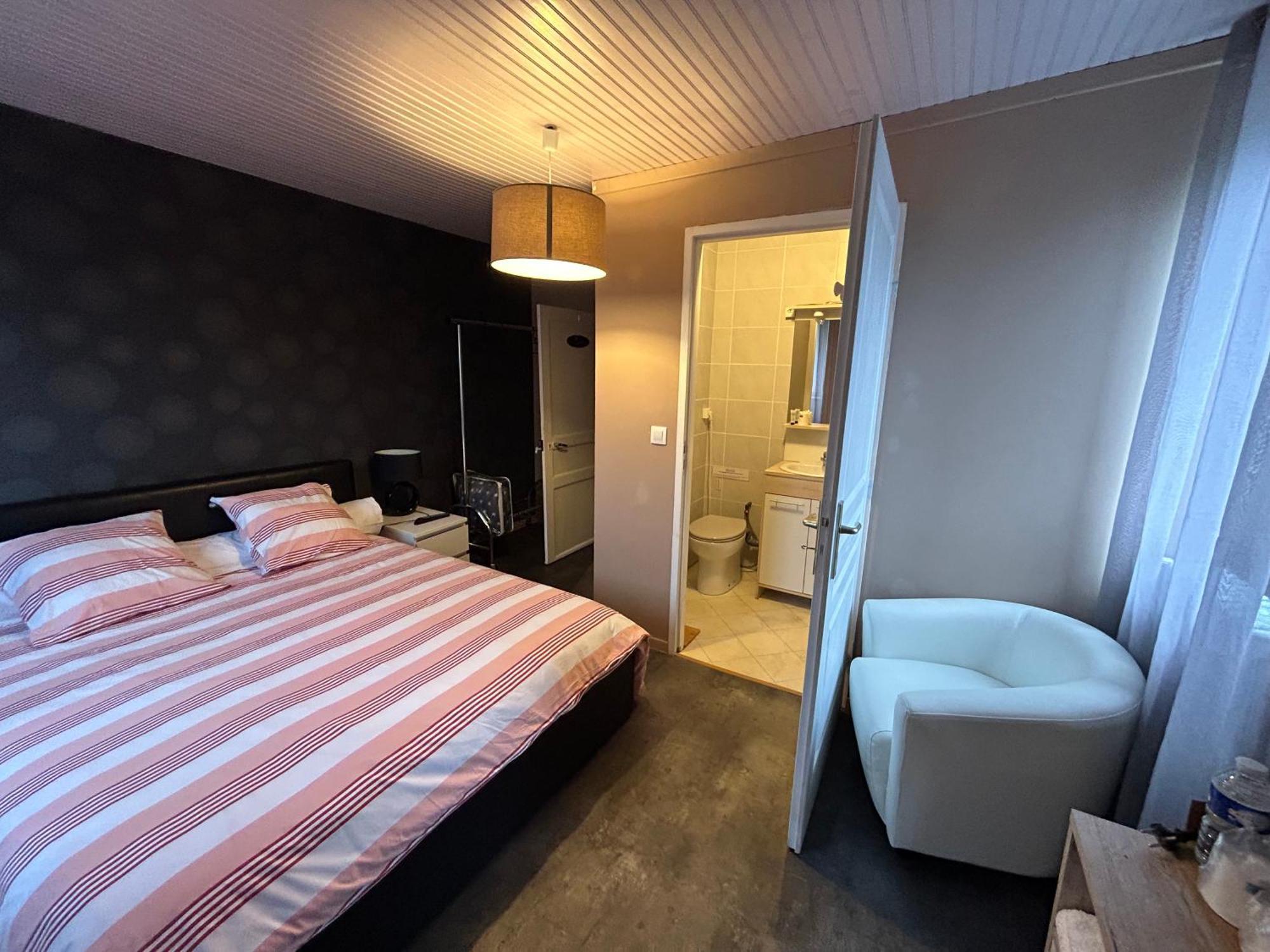 D'hotes La Cheminee Bed & Breakfast *