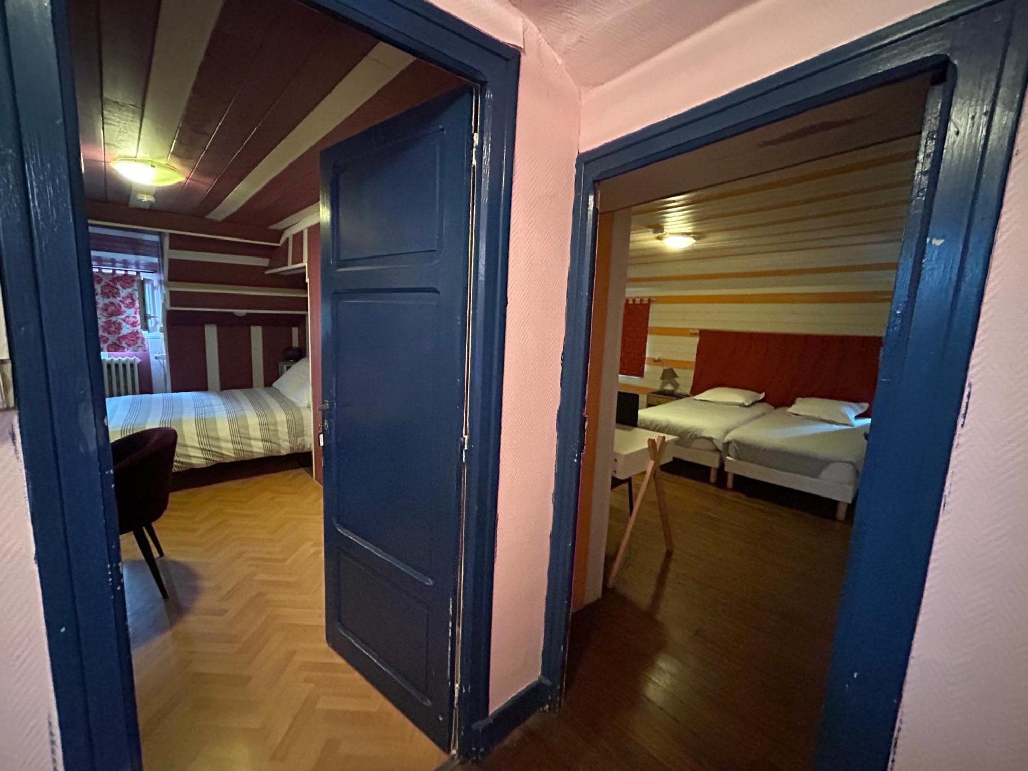 D'hotes La Cheminee Bed & Breakfast *