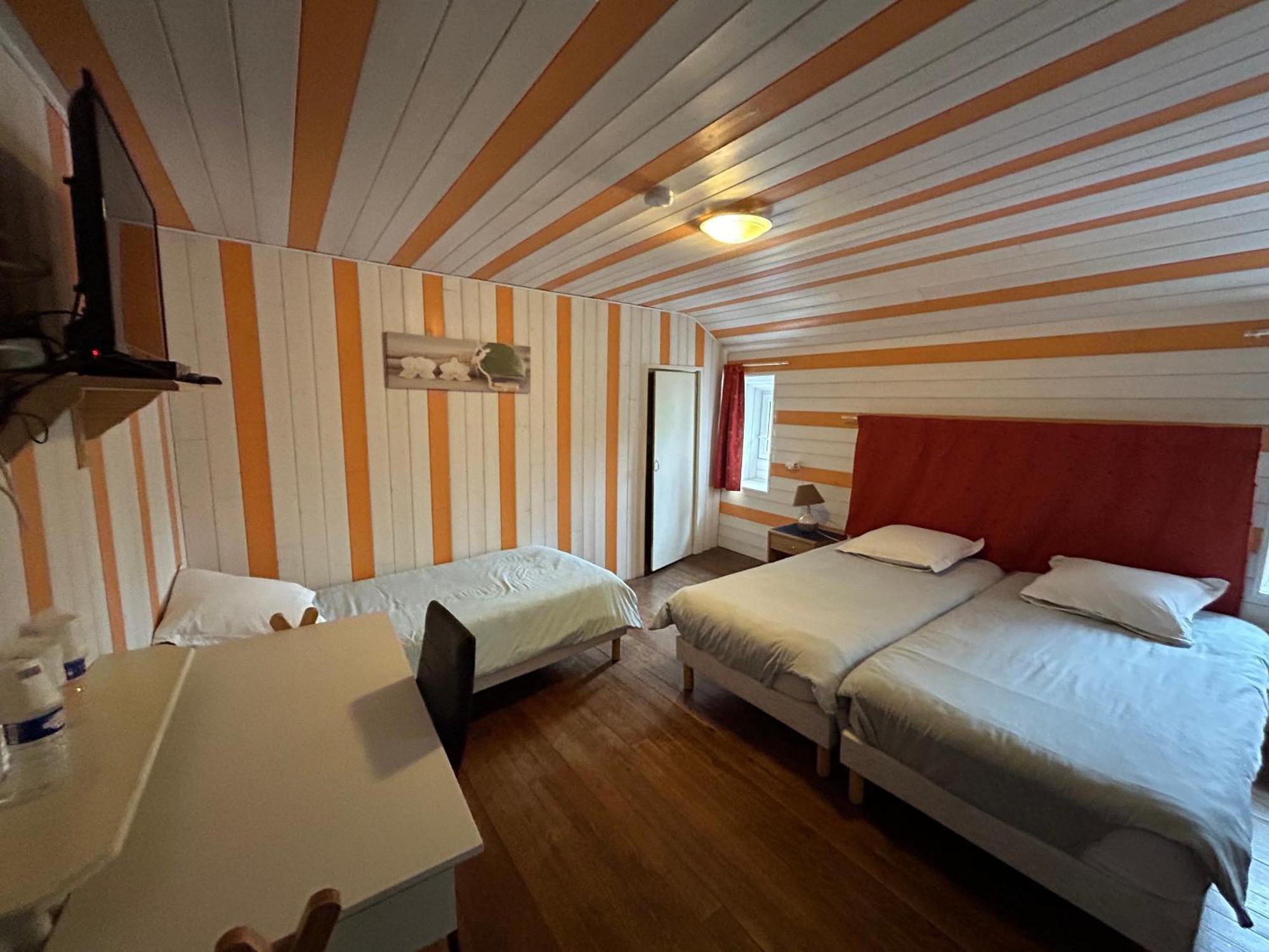 D'hotes La Cheminee Bed & Breakfast Tardets-Sorholus