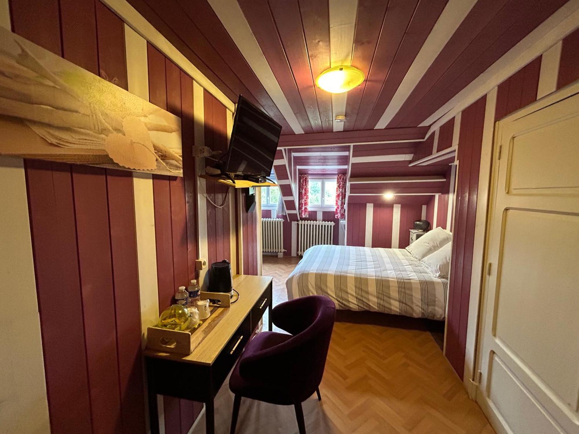 D'hotes La Cheminee Bed & Breakfast
